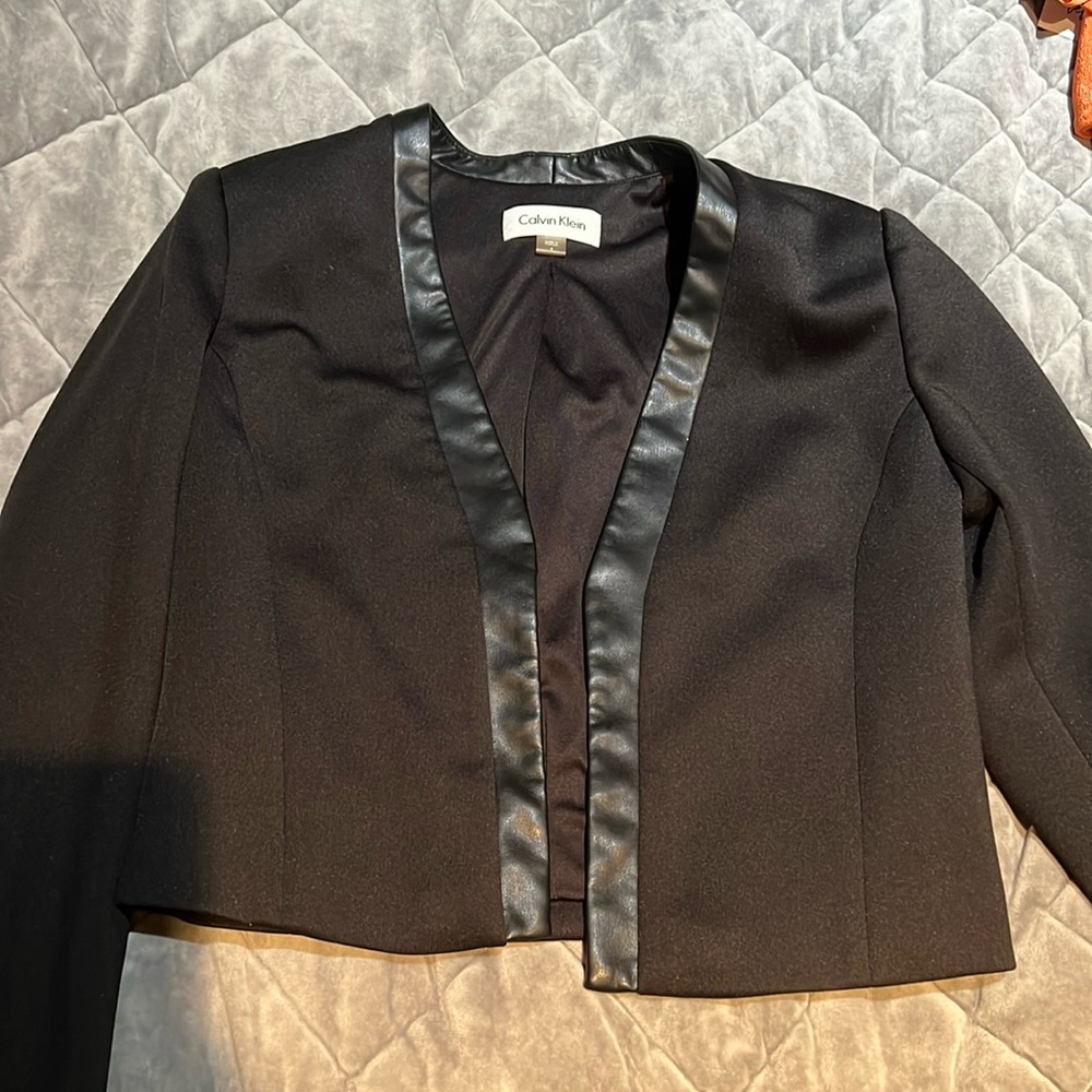 Calvin Klein women’s size 4 leather work crop jacket